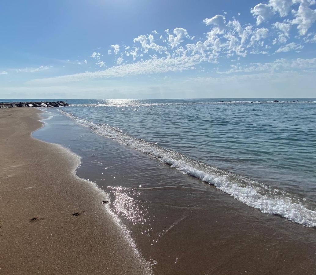 شقة Casa Ibicenca En Benicasim A 3 Minutos De La Playa بينيكاسّين المظهر الخارجي الصورة